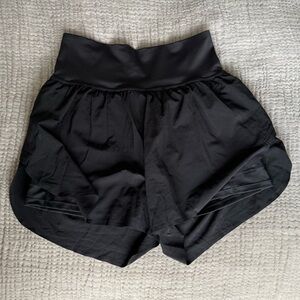 Vitality Breeze Train Short